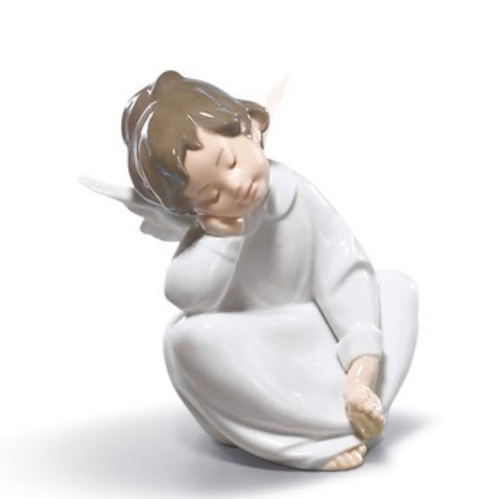 Lladro - Angel Dreaming